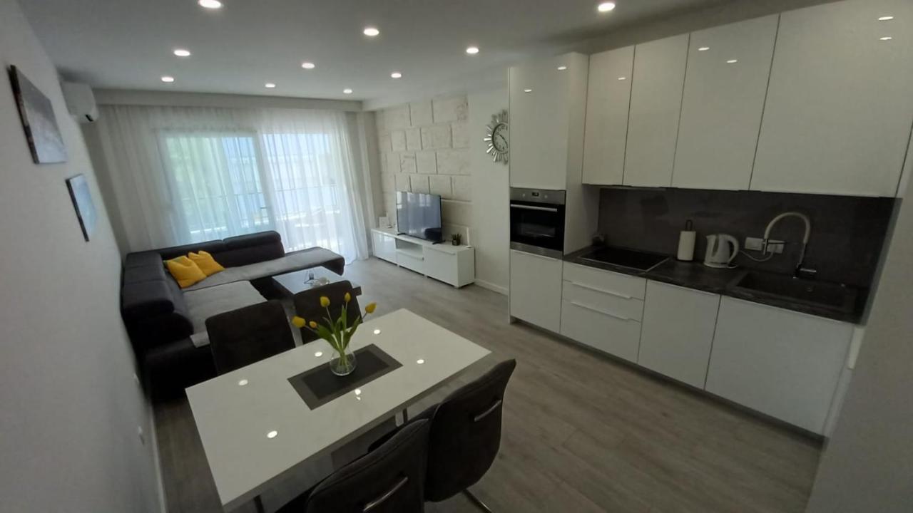 Lux Apartman Antonija Makarska Dış mekan fotoğraf